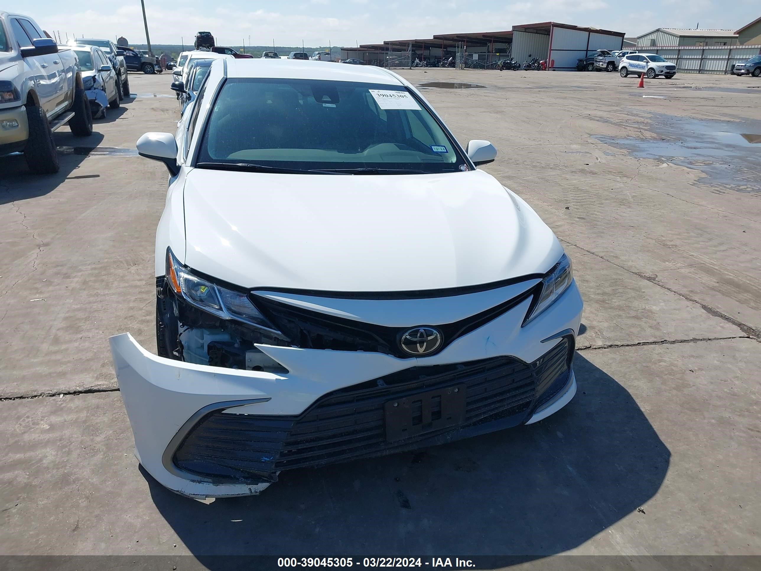 Photo 11 VIN: 4T1C11AK1PU739781 - TOYOTA CAMRY 