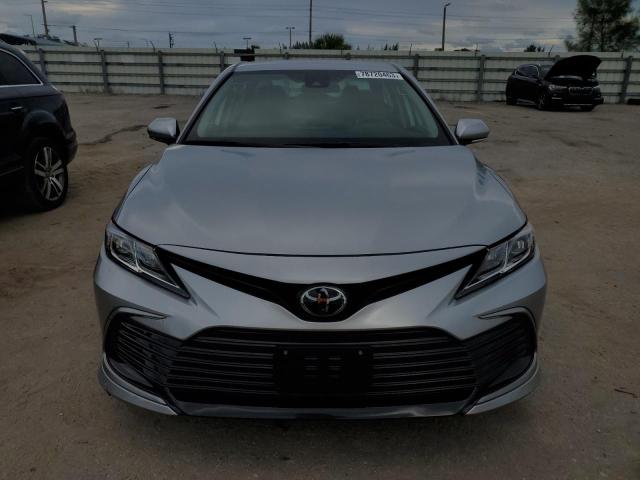 Photo 4 VIN: 4T1C11AK1PU743166 - TOYOTA CAMRY 