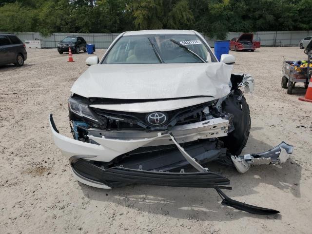 Photo 4 VIN: 4T1C11AK1RU206381 - TOYOTA CAMRY LE 