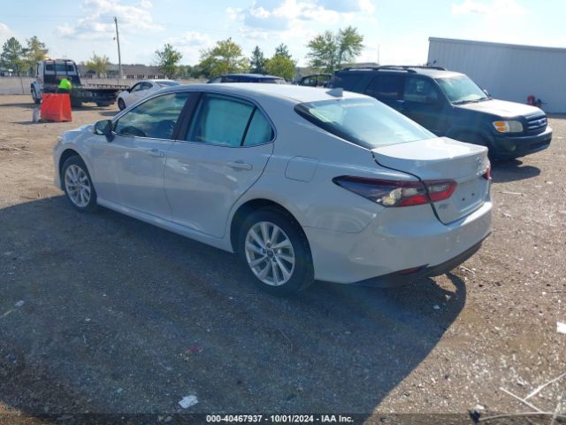 Photo 2 VIN: 4T1C11AK1RU220460 - TOYOTA CAMRY 