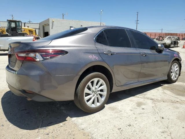 Photo 2 VIN: 4T1C11AK1RU237808 - TOYOTA CAMRY LE 