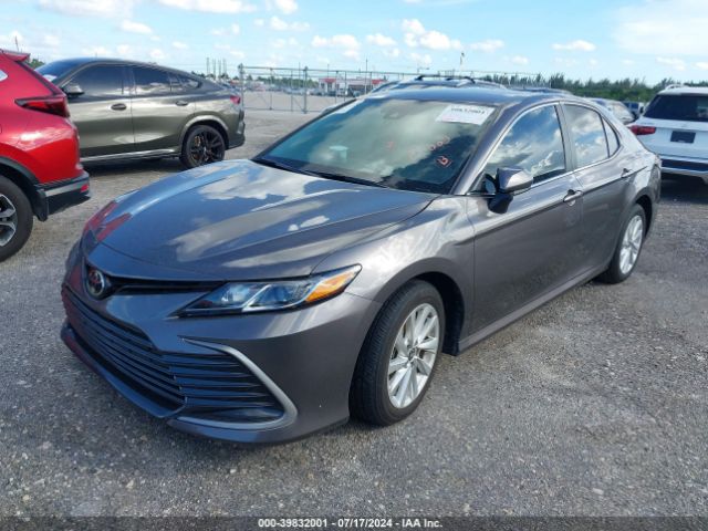 Photo 1 VIN: 4T1C11AK1RU889053 - TOYOTA CAMRY 