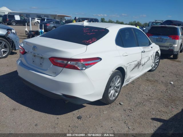 Photo 3 VIN: 4T1C11AK2LU364378 - TOYOTA CAMRY 