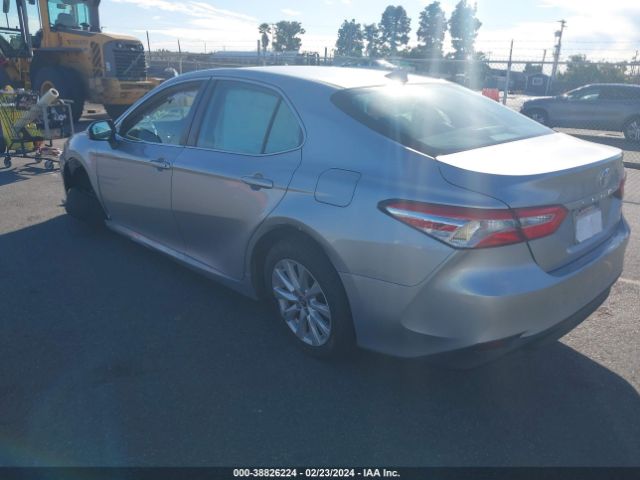 Photo 2 VIN: 4T1C11AK2LU876996 - TOYOTA CAMRY 