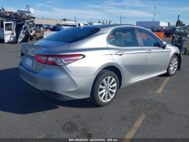 Photo 3 VIN: 4T1C11AK2LU876996 - TOYOTA CAMRY 