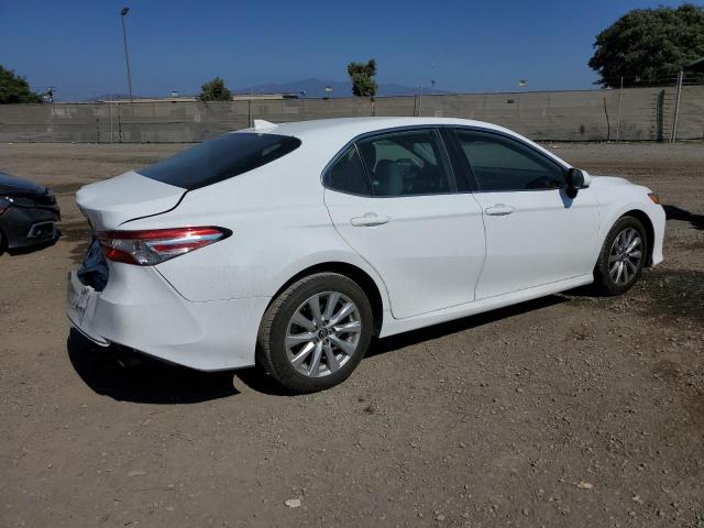 Photo 2 VIN: 4T1C11AK2LU887495 - TOYOTA CAMRY LE 