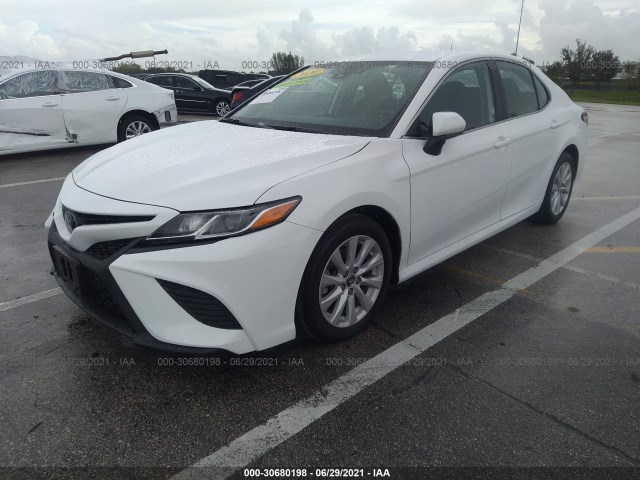 Photo 1 VIN: 4T1C11AK2LU918051 - TOYOTA CAMRY 