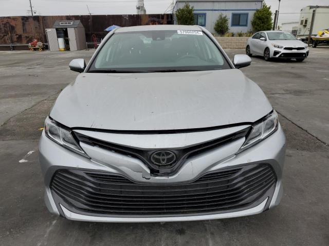 Photo 4 VIN: 4T1C11AK2LU939157 - TOYOTA CAMRY LE 