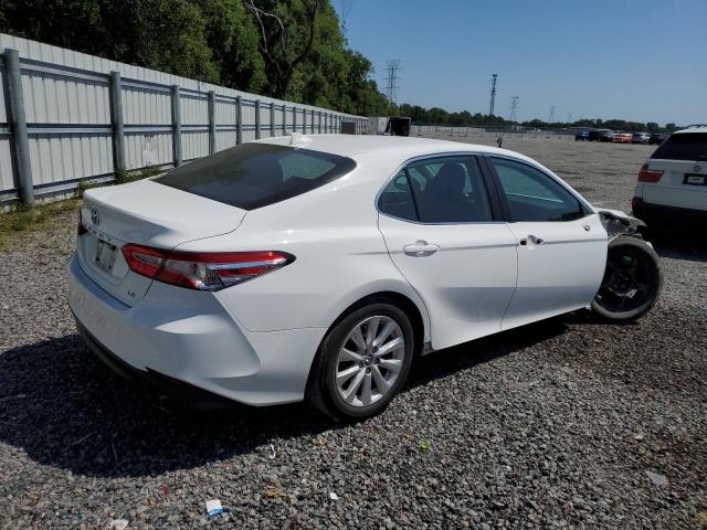 Photo 2 VIN: 4T1C11AK2LU940471 - TOYOTA CAMRY 