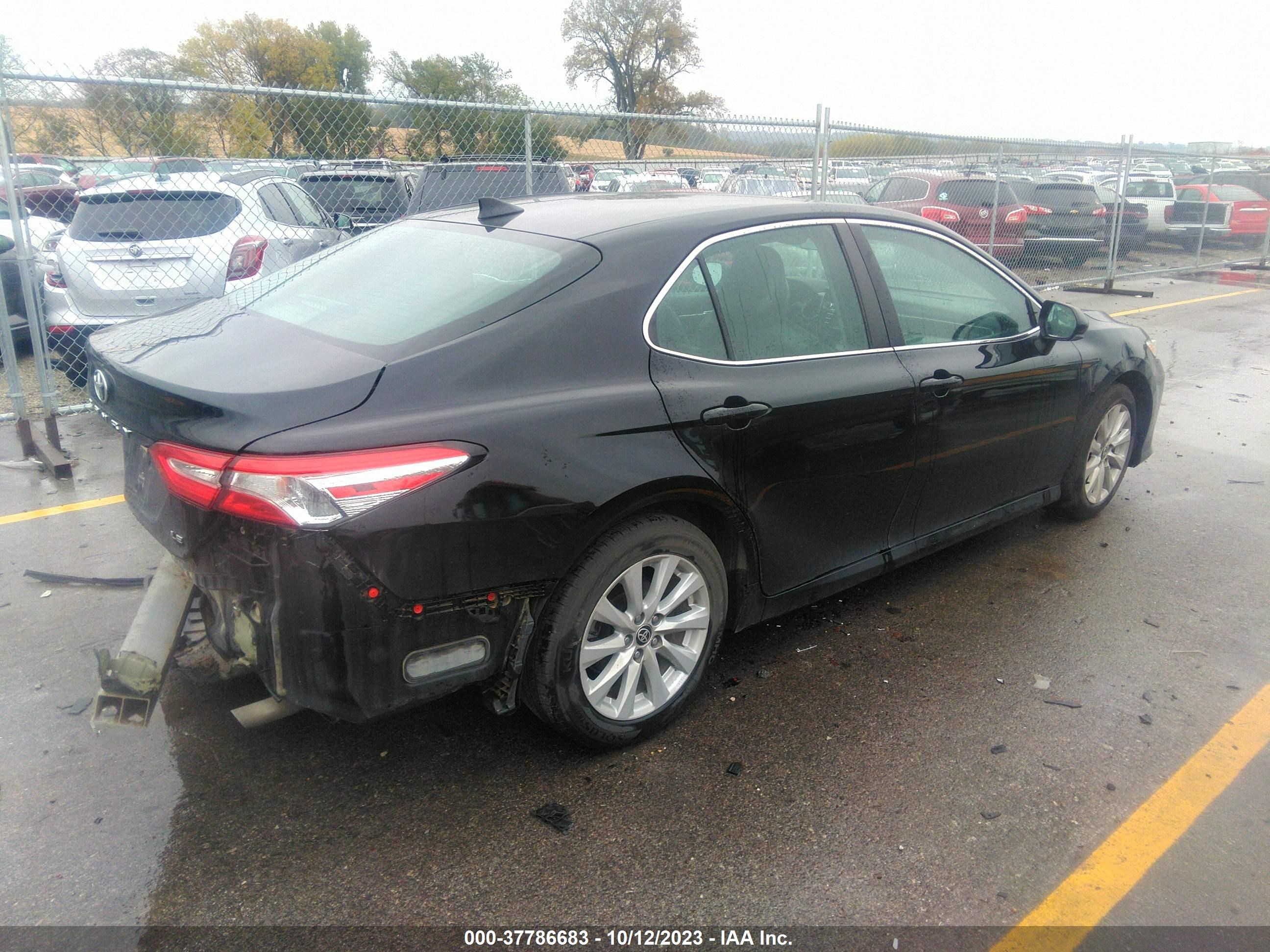 Photo 3 VIN: 4T1C11AK2LU953964 - TOYOTA CAMRY 