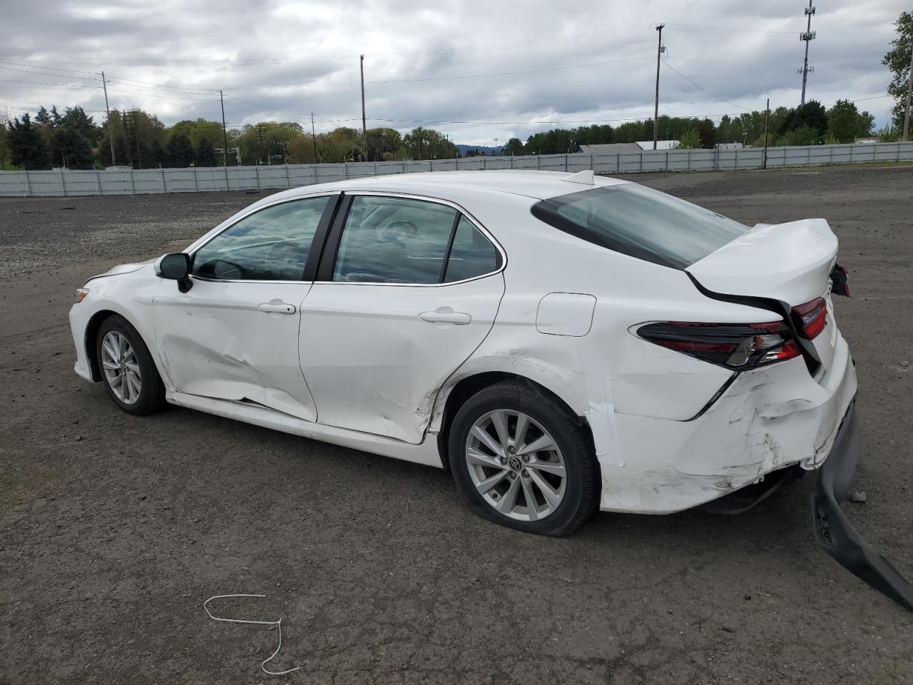 Photo 1 VIN: 4T1C11AK2MU593807 - TOYOTA CAMRY 