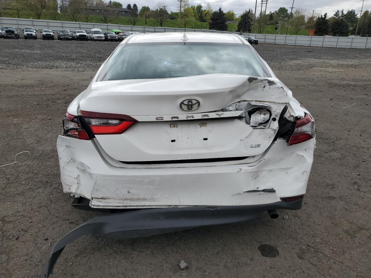 Photo 5 VIN: 4T1C11AK2MU593807 - TOYOTA CAMRY 