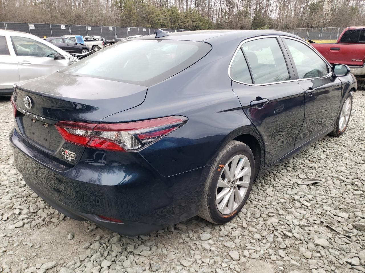 Photo 2 VIN: 4T1C11AK2MU596867 - TOYOTA CAMRY 