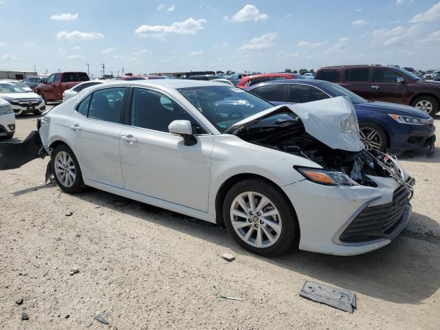 Photo 3 VIN: 4T1C11AK2NU031889 - TOYOTA CAMRY LE 