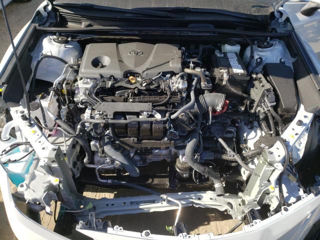 Photo 6 VIN: 4T1C11AK2NU061703 - TOYOTA CAMRY LE 