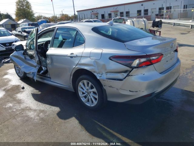 Photo 2 VIN: 4T1C11AK2NU617475 - TOYOTA CAMRY 