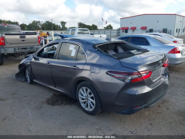 Photo 2 VIN: 4T1C11AK2NU617668 - TOYOTA CAMRY 