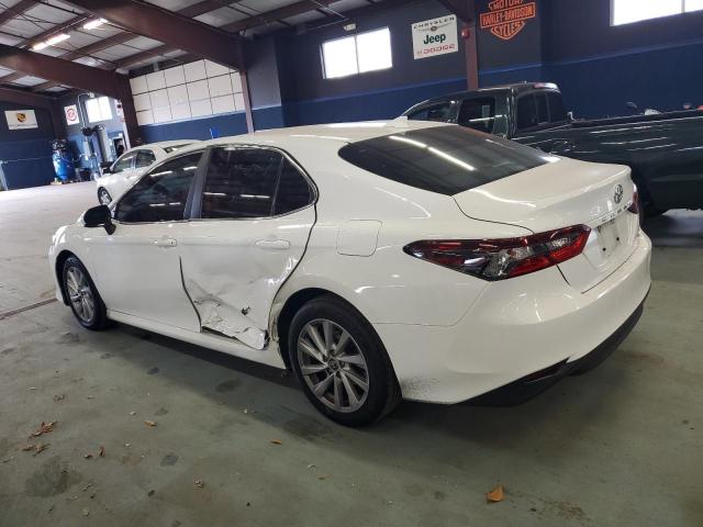 Photo 1 VIN: 4T1C11AK2NU634860 - TOYOTA CAMRY LE 