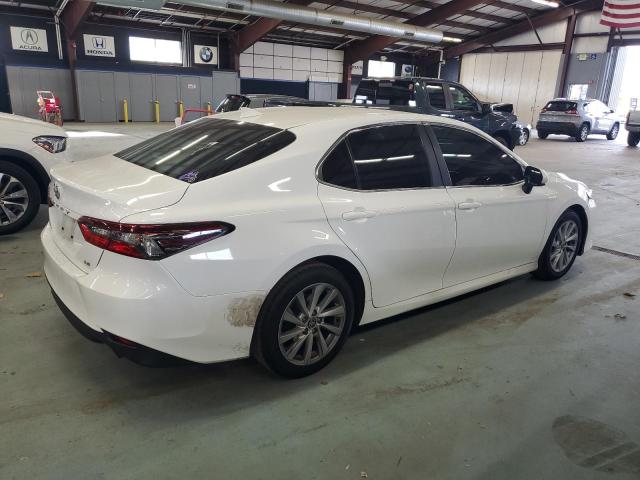 Photo 2 VIN: 4T1C11AK2NU634860 - TOYOTA CAMRY LE 