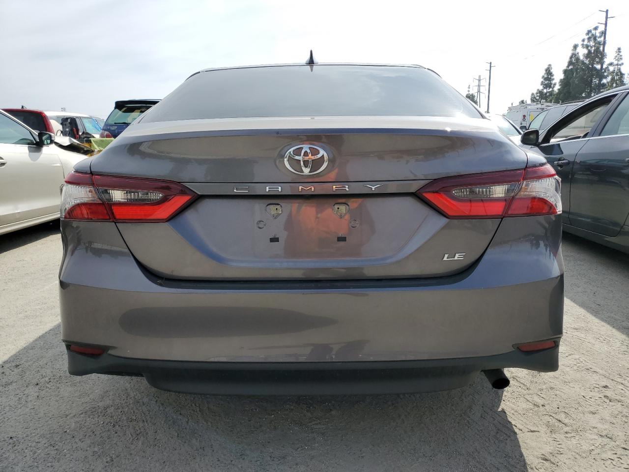 Photo 5 VIN: 4T1C11AK2PU125628 - TOYOTA CAMRY 