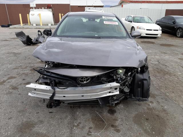 Photo 4 VIN: 4T1C11AK2PU748151 - TOYOTA CAMRY LE 