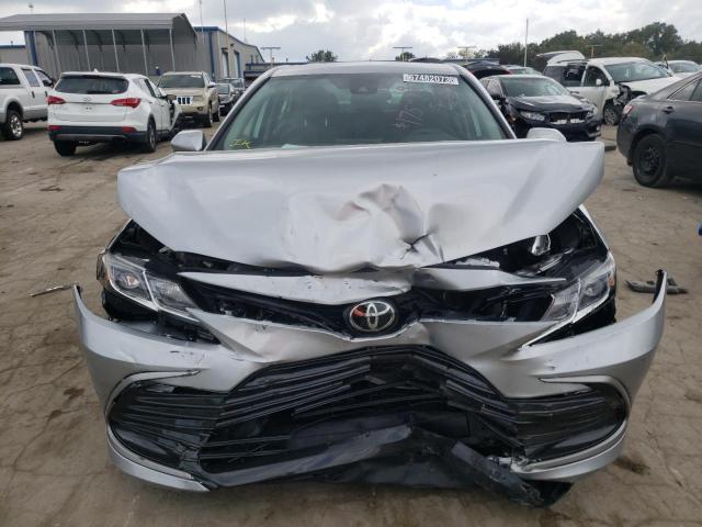 Photo 4 VIN: 4T1C11AK2PU748389 - TOYOTA CAMRY LE 