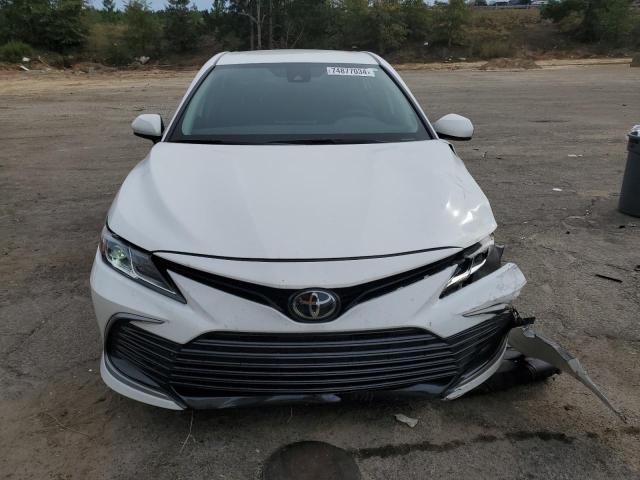 Photo 4 VIN: 4T1C11AK2PU802905 - TOYOTA CAMRY LE 