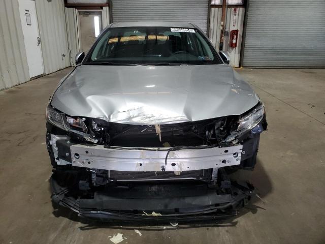 Photo 4 VIN: 4T1C11AK2PU813399 - TOYOTA CAMRY LE 