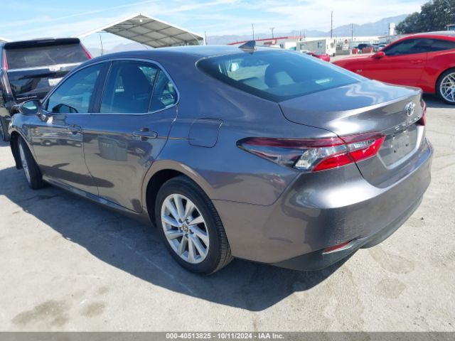 Photo 2 VIN: 4T1C11AK2RU204588 - TOYOTA CAMRY 