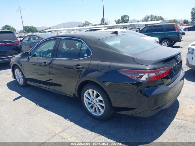 Photo 2 VIN: 4T1C11AK2RU223576 - TOYOTA CAMRY 