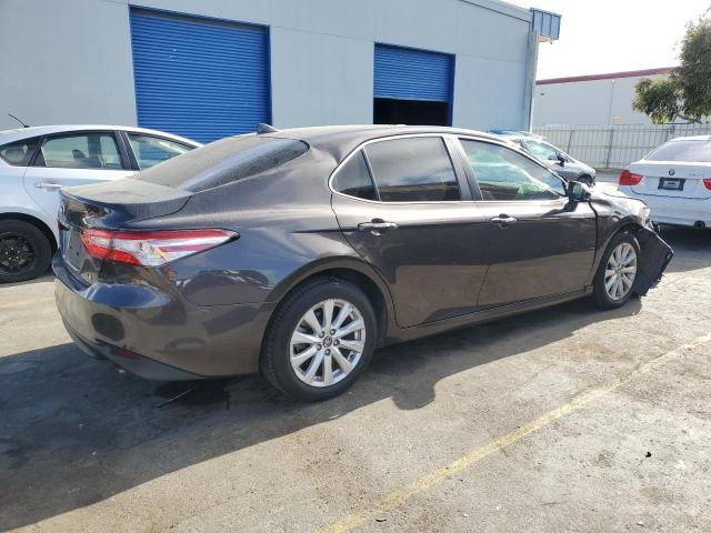 Photo 2 VIN: 4T1C11AK3LU317067 - TOYOTA CAMRY LE 