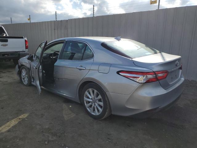 Photo 1 VIN: 4T1C11AK3LU320941 - TOYOTA CAMRY LE 