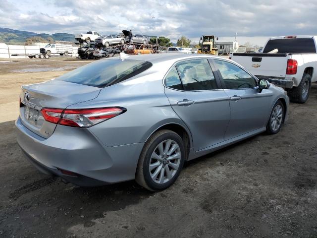 Photo 2 VIN: 4T1C11AK3LU320941 - TOYOTA CAMRY LE 