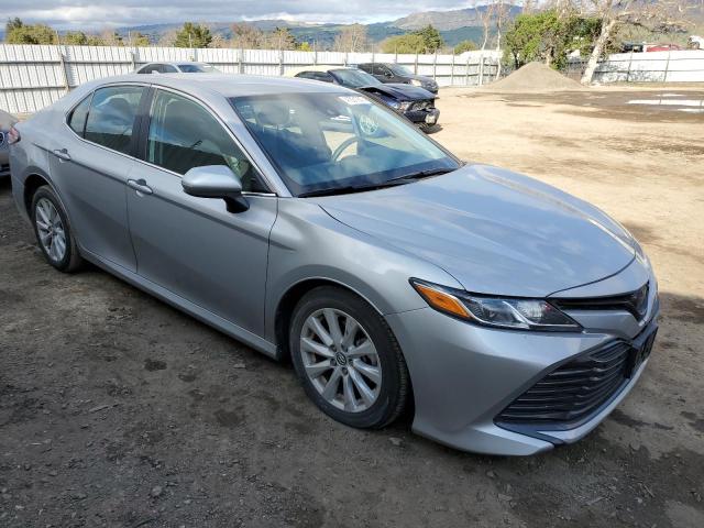 Photo 3 VIN: 4T1C11AK3LU320941 - TOYOTA CAMRY LE 