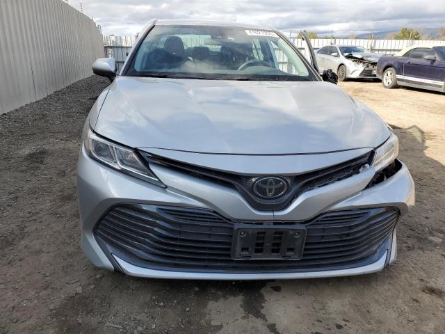 Photo 4 VIN: 4T1C11AK3LU320941 - TOYOTA CAMRY LE 