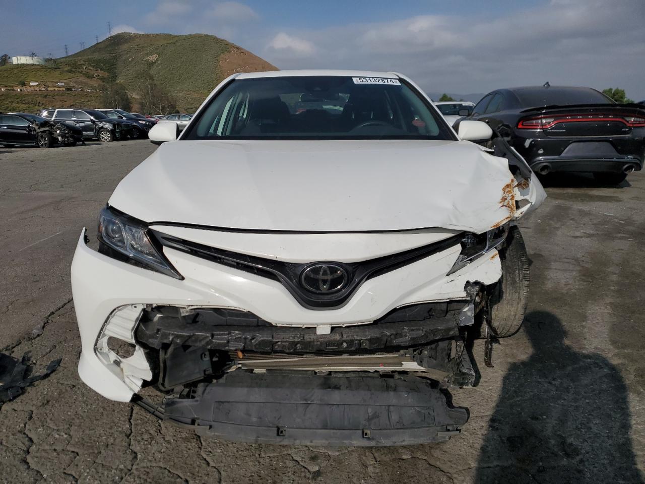 Photo 4 VIN: 4T1C11AK3LU321572 - TOYOTA CAMRY 