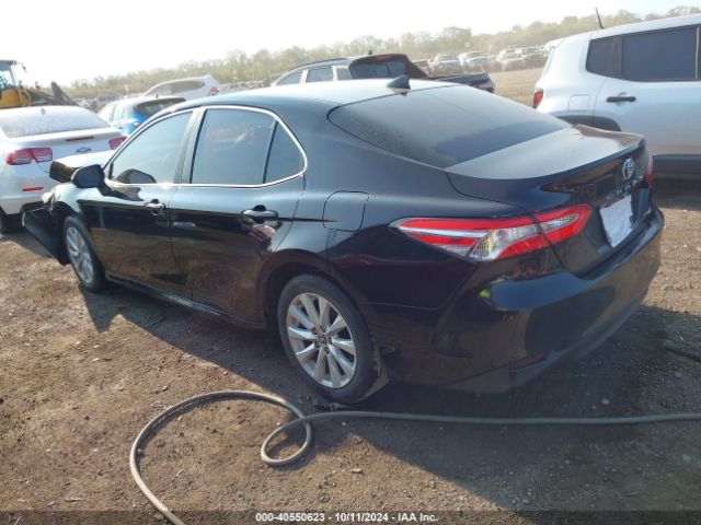 Photo 2 VIN: 4T1C11AK3LU393694 - TOYOTA CAMRY 