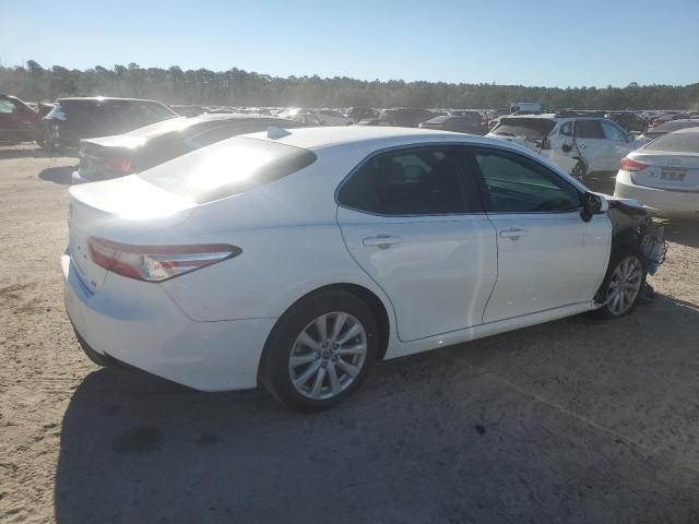 Photo 2 VIN: 4T1C11AK3LU901565 - TOYOTA CAMRY LE 