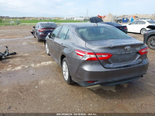 Photo 2 VIN: 4T1C11AK3LU950524 - TOYOTA CAMRY 