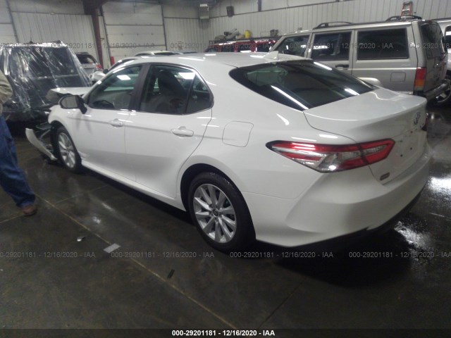 Photo 2 VIN: 4T1C11AK3LU975973 - TOYOTA CAMRY 