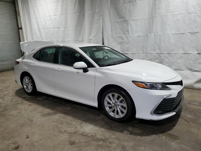 Photo 3 VIN: 4T1C11AK3MU467858 - TOYOTA CAMRY LE 