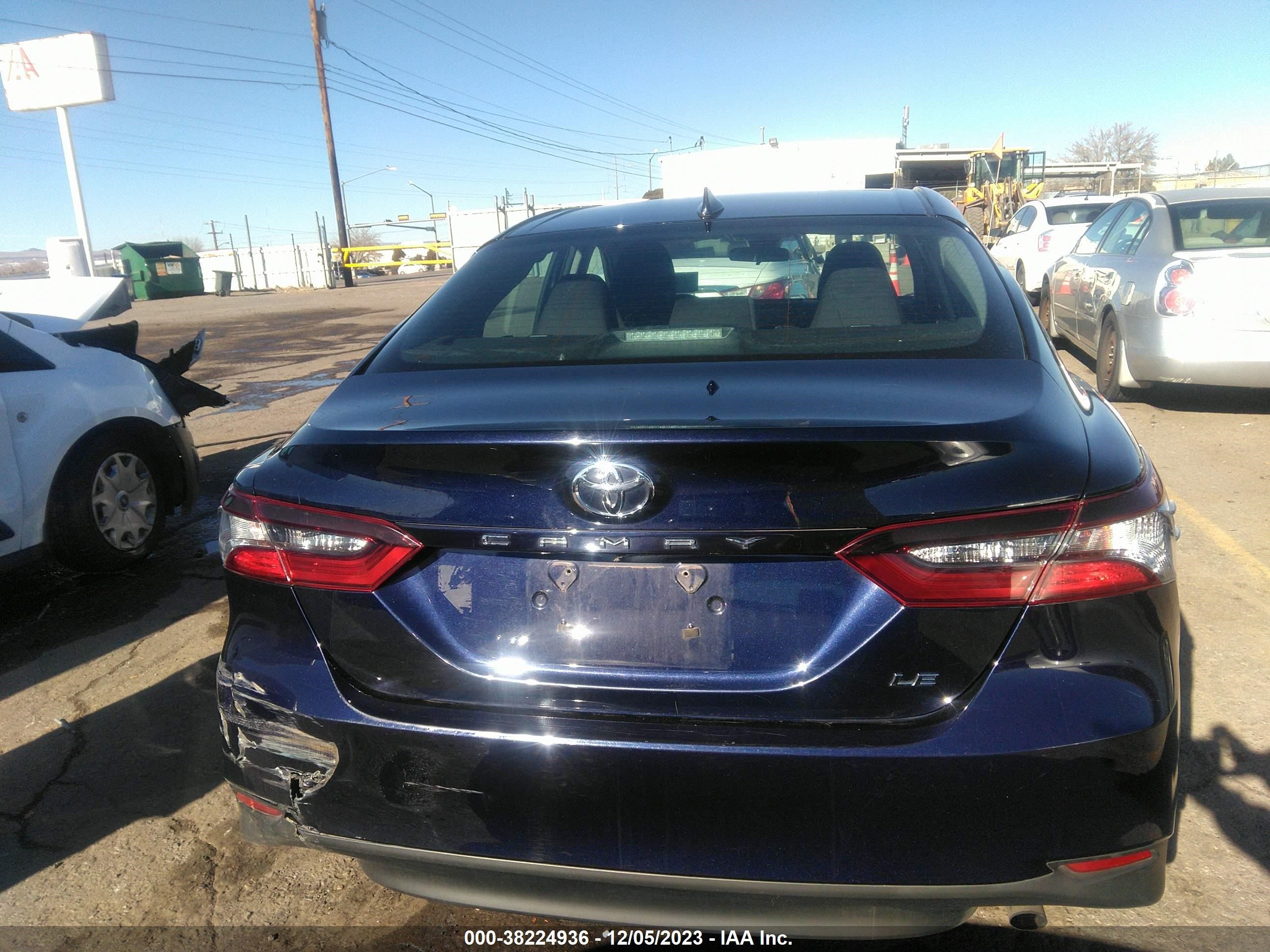 Photo 15 VIN: 4T1C11AK3MU577597 - TOYOTA CAMRY 