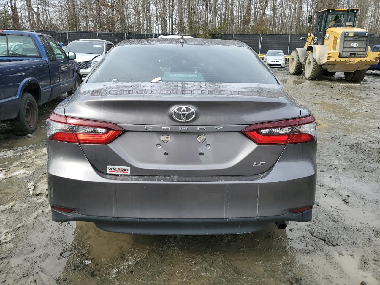 Photo 5 VIN: 4T1C11AK3MU615703 - TOYOTA CAMRY 