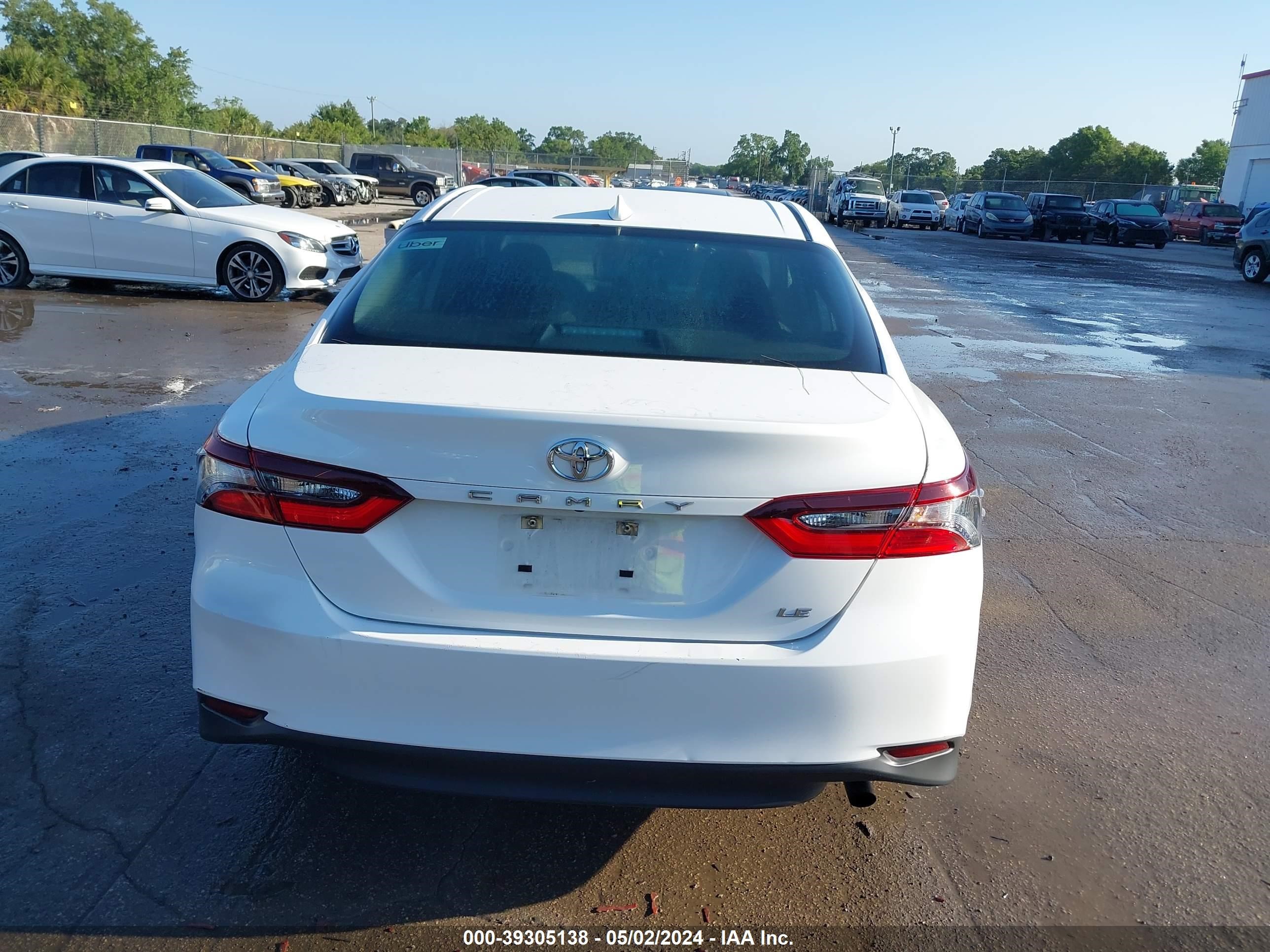 Photo 15 VIN: 4T1C11AK3NU008248 - TOYOTA CAMRY 