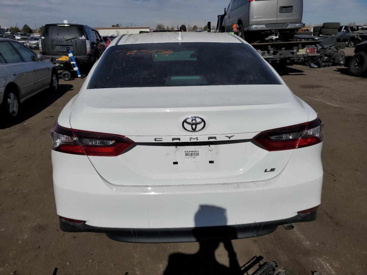 Photo 6 VIN: 4T1C11AK3NU667284 - TOYOTA CAMRY 