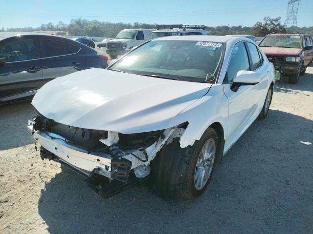 Photo 1 VIN: 4T1C11AK3NU689415 - TOYOTA CAMRY LE 