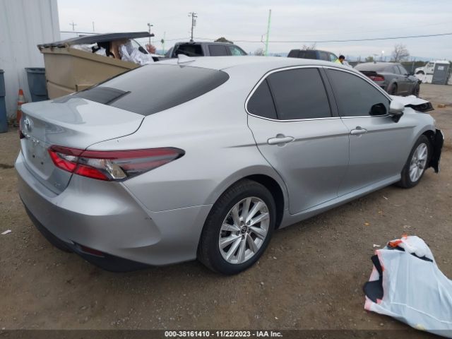 Photo 3 VIN: 4T1C11AK3PU126917 - TOYOTA CAMRY 