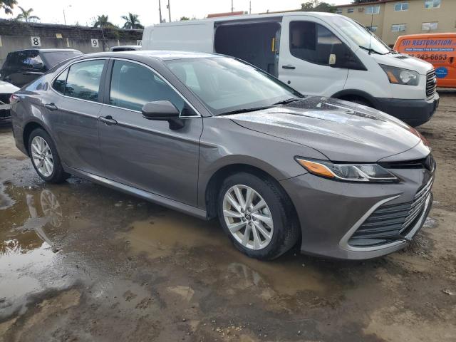 Photo 3 VIN: 4T1C11AK3PU138680 - TOYOTA CAMRY LE 