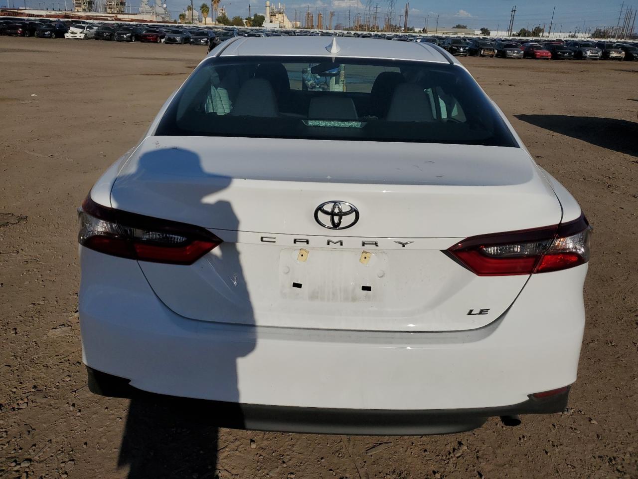 Photo 5 VIN: 4T1C11AK3PU156497 - TOYOTA CAMRY 