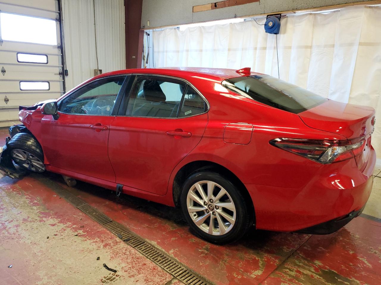 Photo 1 VIN: 4T1C11AK3PU164566 - TOYOTA CAMRY 